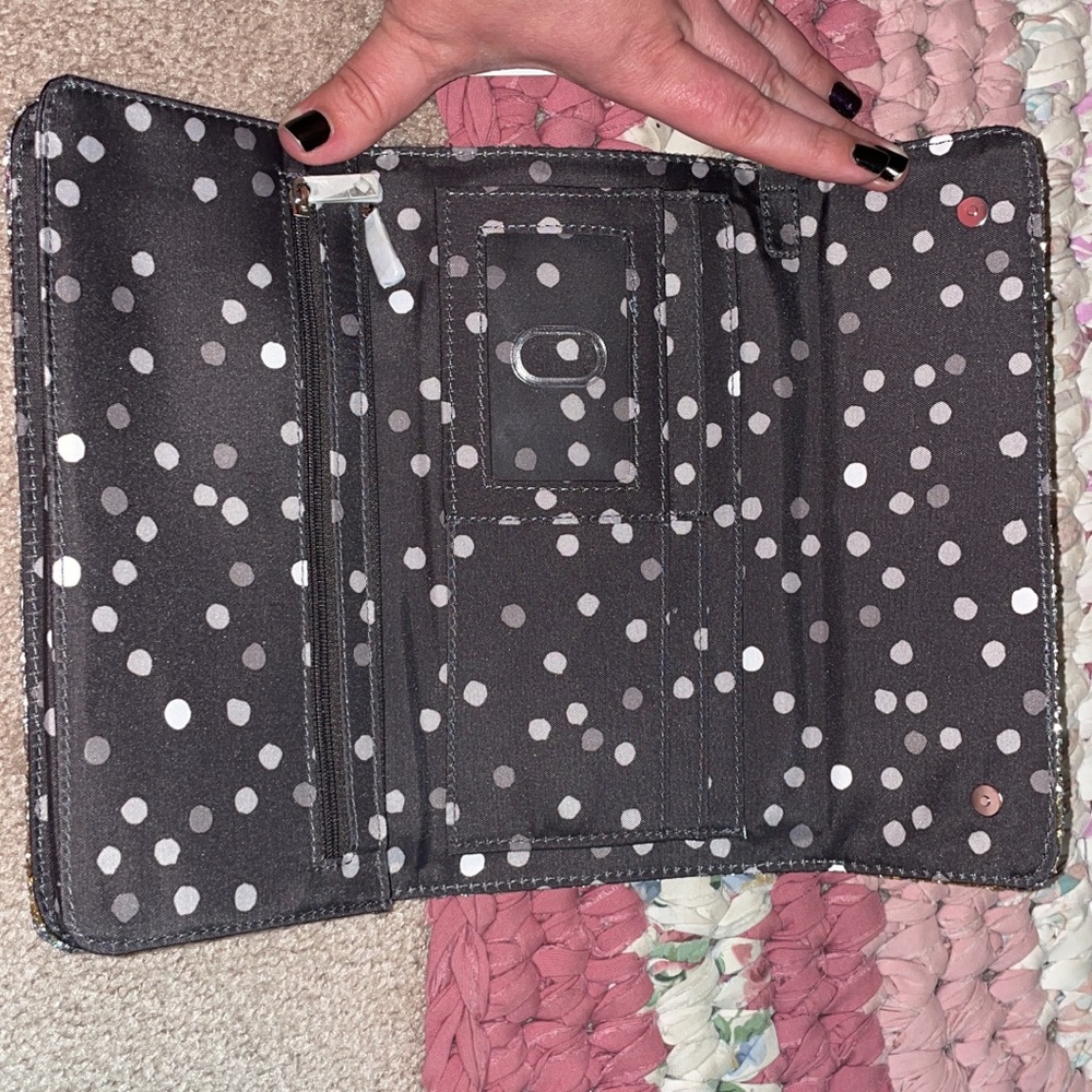 Thirty One Wallet - Picture 2 of 2